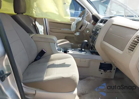 2010 Ford Escape Xlt from USA, damaged, VIN 1FMCU0DG8AKA47173